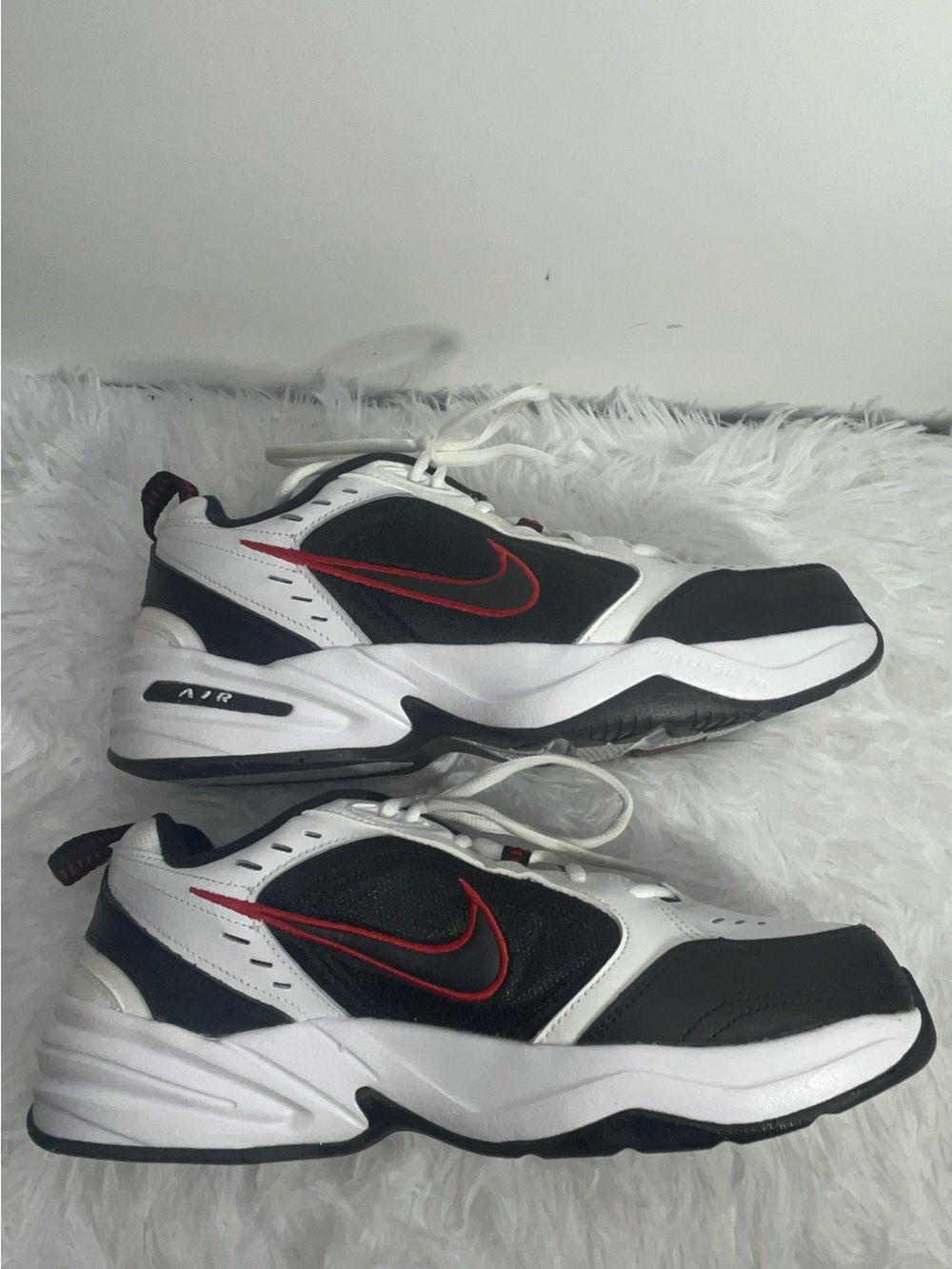 Nike Air Monarch Men’s Cross-Training Shoes – Black/White/Red – Size 9.5W